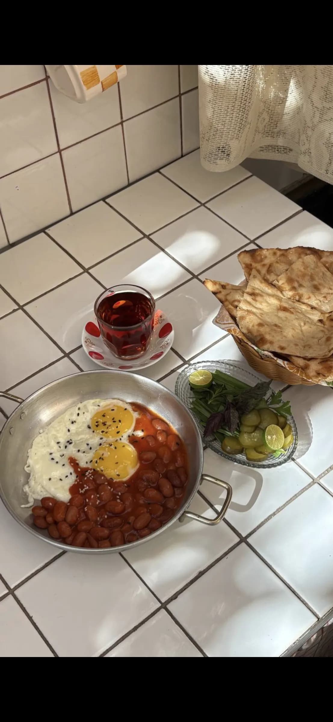 نیمرو لوبیا+چای